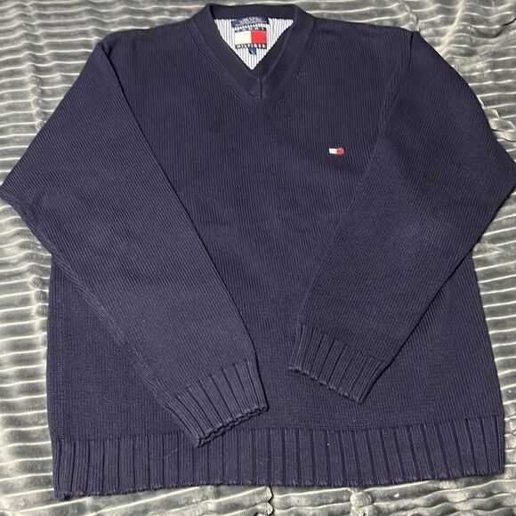 🔥 Vintage TOMMY HILFIGER Heavy Cotton Navy Knit V-Neck Sweater - Men Sz L - GUC - Picture 8 of 11